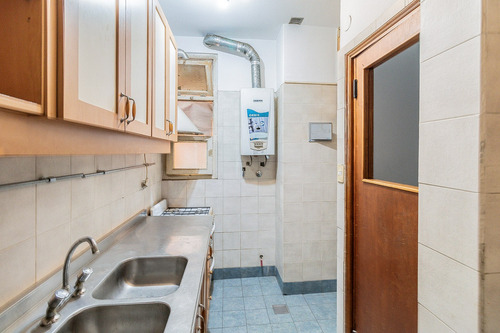 Departamento De 3 Ambientes En Venta En Flores, Capital Federal, Buenos Aires