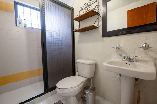 Vive Al Sur De La Cdmx En Un Condominio De Solo 2 Casas Con 3 Recámaras Y Patio