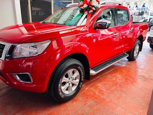 Imagen 1 de 15 de Nissan Np300 Frontier 2.5 Le Std 6 Vel Ac 4x2 2019