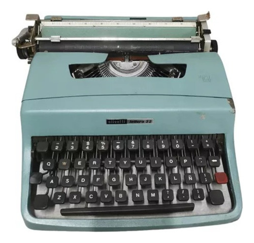 Maquina De Escribir Olivetti Lettera 32 Con Estuche