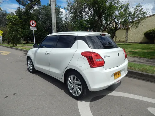 Suzuki Swift 1.2 Hybrid 2Wd