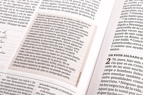 Imagen 4 de 5 de Biblia De Estudio Spurgeon Imitacion Piel Reina Valera 1960