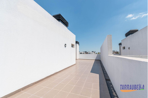 Departamento De 4 Ambientes Con Cochera - Vilanova Haedo