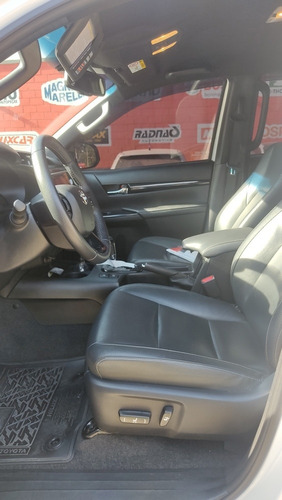 Imagem 9 de 9 de Toyota Hilux 2.8 Srx 50th Anniversary Cab. Dupla 4x4 Tdi