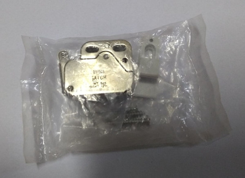 Fecho Clic / Trava Gancho Alçapão Trava De Acesso Push Catch