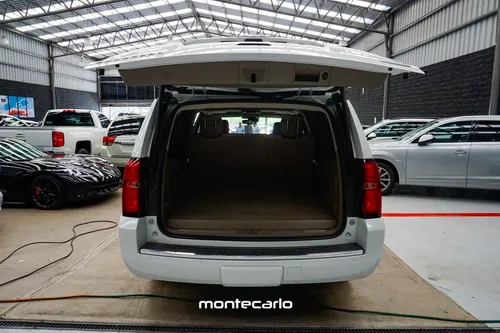 Chevrolet Suburban 5.3 V8 LT Piel 2 Fila Asientos At