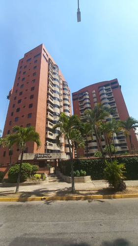 Se Ofrece En Venta Apartamento En Zona Norte De Valencia, Urb Los Mangos, Res Botánica 