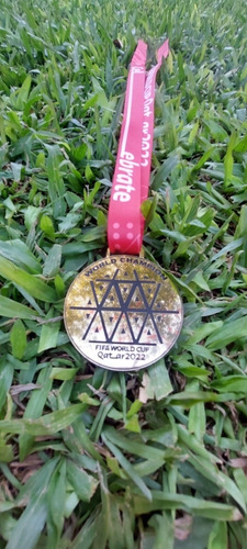 Medalla Qatar Copa Del Mundo 2022 C/cinta Roja Original X15u