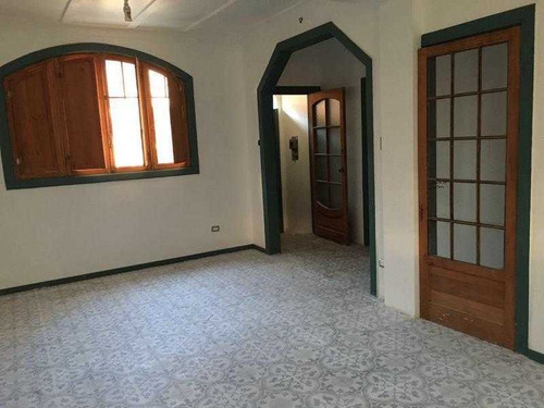 Hermosa Casa Restaurada En Barrio Patrimonial.