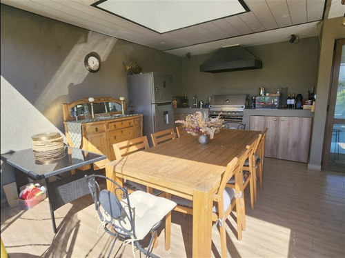 Espectacular Duplex 4 Dorm. A Pasos De Colegios.