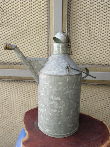 Antigua Jarra Galvanizada Para Aceite O Kerosene Luigi1610