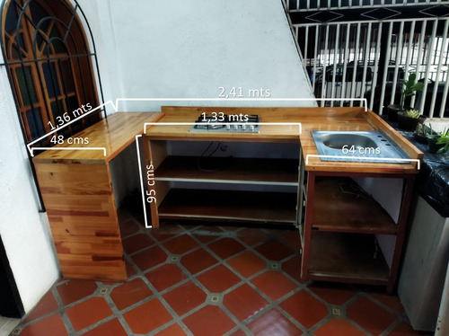 Cocina Con Tope De Pino 32mm L (Usado)