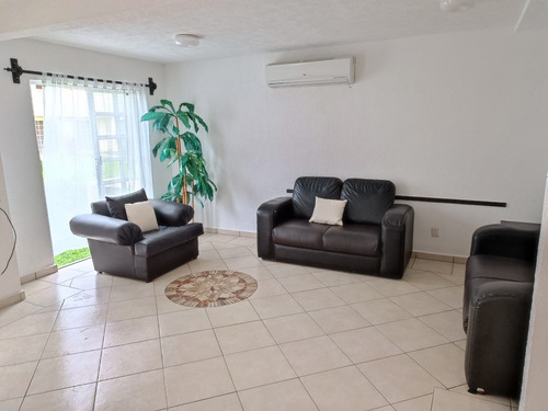Imagen 2 de 30 de Bonita Villa Y Departamento A Unos Pasos De La Playa