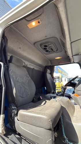 Mb Atego 2426 - 215.977 Km - Baú 9,00x2,85 Com Plataforma