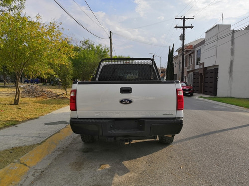 Imagen 4 de 15 de Ford F-250 Super Duty Xl