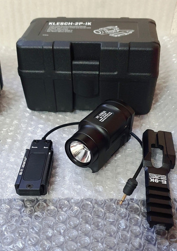 Lámpara Táctica Led Ríel Picatinny 20mm Arma Larga 