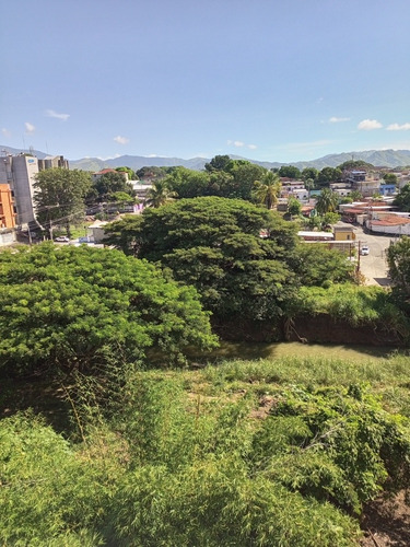 Imagen 13 de 13 de Amplio Apartamento Centrico A Estrenar