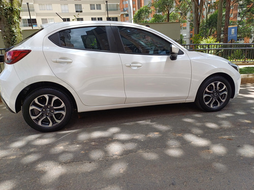 Mazda 2 1.5 gran turing mecanico