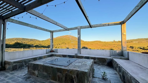 Chacra De 6 Has Con 664 M2 - Cerca De Piriapolis Y Del Parque De Fauna Natural