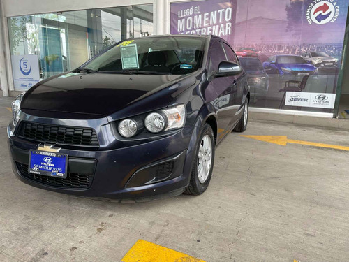 Imagen 2 de 15 de Chevrolet Sonic 2016 4p Lt L4/1.6 Man