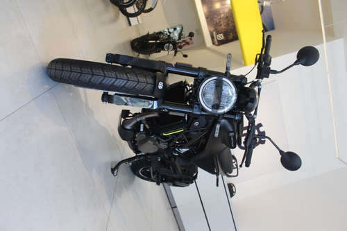 Imagen 16 de 19 de Husqvarna Svartpilen 200 0km 2023