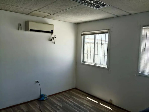 Se Vende Terreno Con Oficinas, Jjprieto Con Salesianos