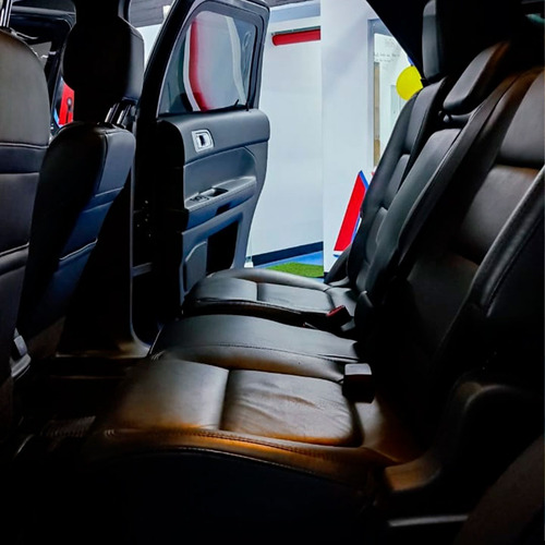 Imagen 13 de 16 de Ford Explorer Limite