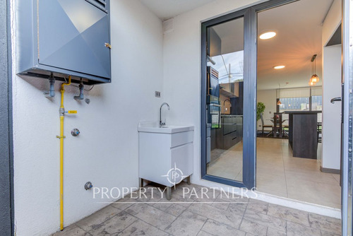Amplio Townhouse En Excelente Ubicación 4d 3b 2e