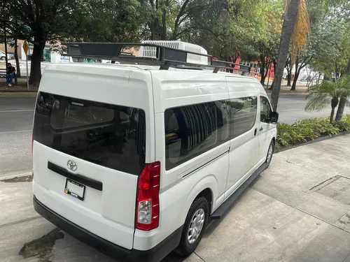 Toyota Hiace 2.7 Ventanas Superlarga Mt