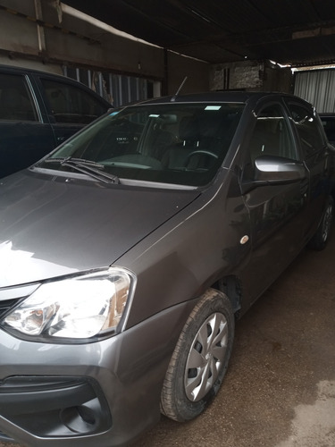 Toyota Etios 1.5 Sedan X