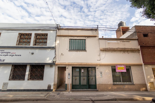 Amenabar Al 1100 - Venta De Casa Con Patio Y Terraza En Rosario