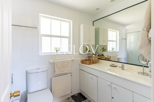Casa De Lujo En Bosque De Montemar, 8d+6b, 1050 M²