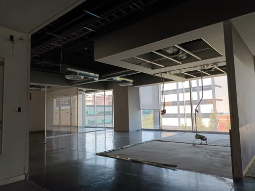 Rento Oficina 630 M2, En El Mejor Corredor De Edificios Corporativos De Oficinas