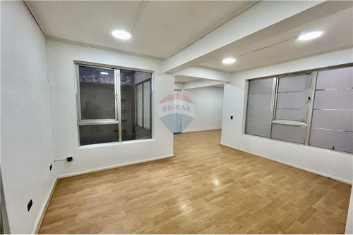 Venta De Edificio A Pasos Del Palacio De La Moneda