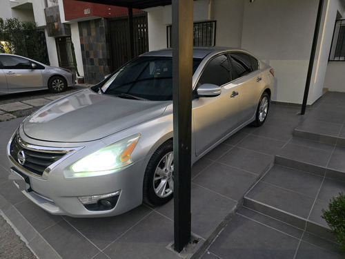 Nissan Altima 2.5 Advance At Piel Cvt