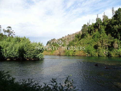 Gran Casa A Orillas De Río Toltén