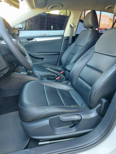 Imagem 11 de 14 de Volkswagen Jetta 1.4 16v Tsi Trendline Gasolina 4p