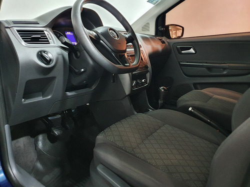 Imagen 12 de 25 de Volkswagen Suran 1.6 Confortline 2016 C/gnc Concesionario Lp