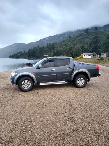 Mitsubishi L-200