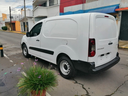 Imagen 6 de 15 de Peugeot Partner 2017 1.6 Hdi Maxi Mt
