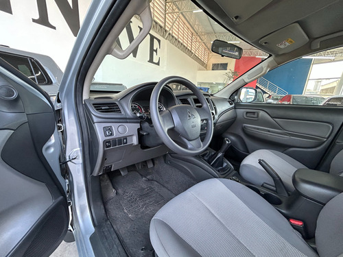 Mitsubishi L200 2.4 Triton Gl Cab. Dupla 4x4 4p