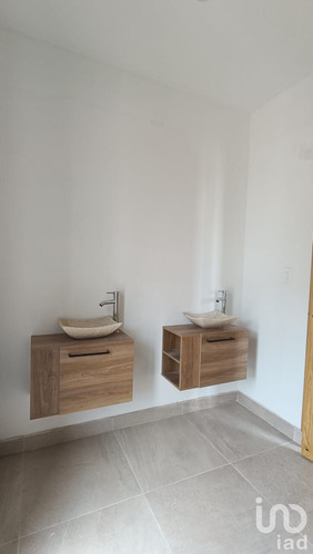 Venta Casa 3 Ambientes Kaltic