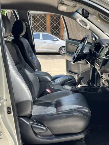 Toyota Fortuner 3.0 Sr5 169 hp