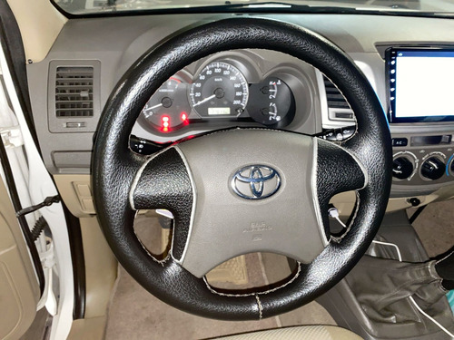 Imagen 19 de 25 de Toyota Fortuner Sr5 2013