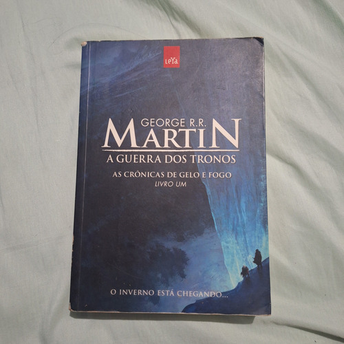 A Guerra Dos Tronos - As Crônicas De Gelo E Fogoo - Livro Um (Usado)