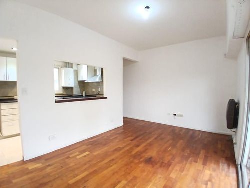 Departamento 3 Ambientes En Venta. Coghlan
