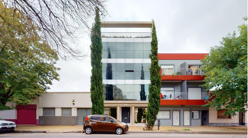 Edificio De Oficinas En La Plata