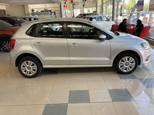 Volkswagen Polo 2019 5p Startline L4/1.6 Aut