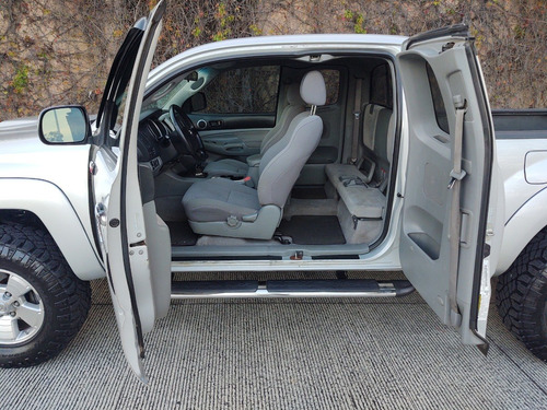 Imagen 8 de 14 de Toyota Tacoma 2007 4x4 Legalizada Standar