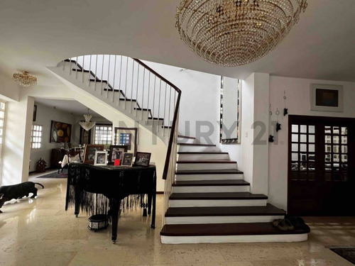 Casa Venta Prados Del Este: Si Tu Hogar Pudiera Abrazarte, Se Sentiría Como Ésta